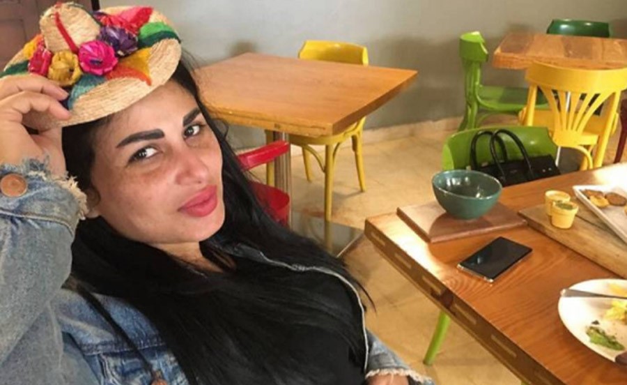 بالفيديو.. أحمد الفيشاوي يرقص كيكي وينشر أول صورة لزوجته الجديدة في شهر العسل