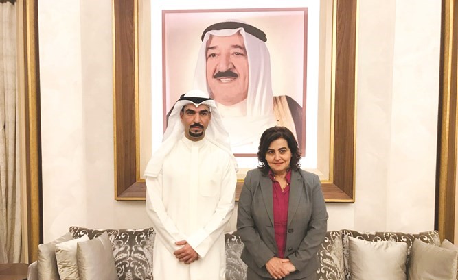 القطان مستقبلا منى حسنين﻿
