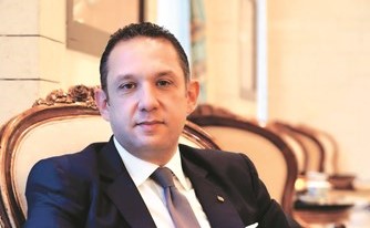 جورج عكر ﻿