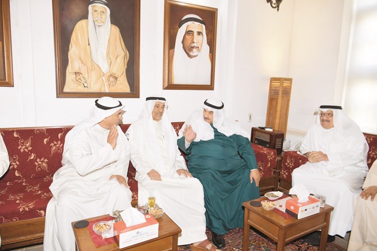 سمو الشيخ ناصر المحمد وحديث مع رواد ديوانية الروضان﻿