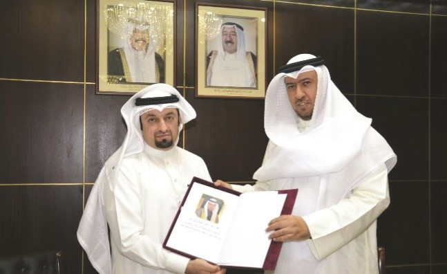 د.فهد العفاسي مستقبلا د.حسين الحمادي﻿