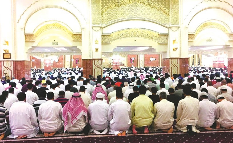 بالفيديو.. مواطنون لـ «الأنباء»: «ضوابط فتح المساجد لإقامة صلاة الجمعة» قرار صائب يزيد وحدة الصف ويُقلل عدد الخطباء ويوفر المال العام
