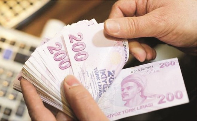 «الليرة التركية» تواصل الانخفاض.. وسنداتها لأعلى مستوى