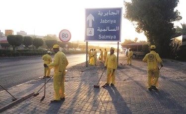 جانب من حملة تنظيف الدائري الرابع﻿