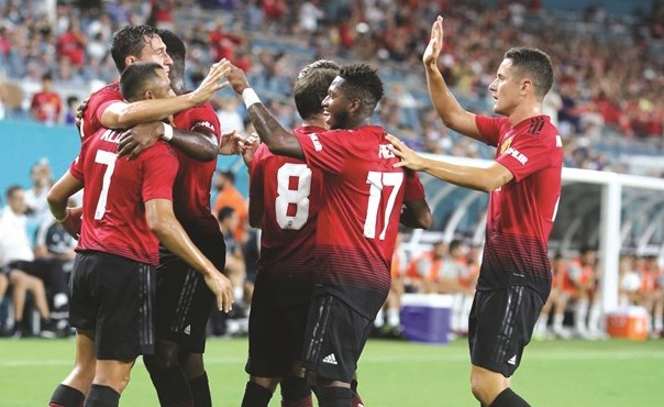 قطار  «البريمييرليغ» ينطلق بـ الشياطين و الثعالب