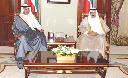 سمو ولي العهد الشيخ نواف الأحمد مستقبلا الشيخ صباح الخالد ﻿