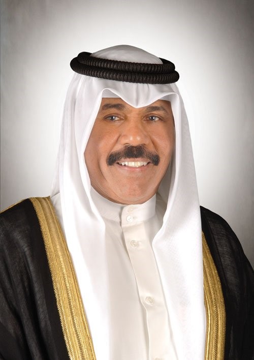 ولي العهد الشيخ نواف الأحمد مهنئاً الأمير بعيد الأضحى: دمت ذخراً لوطننا الحبيب وقائداً للعمل الإنساني