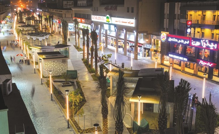 المحافظة على الأشجار الموجودة في شارع سالم المبارك سابقا﻿