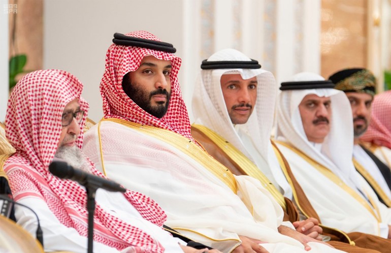 خادم الحرمين الشريفين استقبل رئيس مجلس الأمة في قصر منى