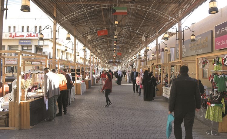 المباركية ملتقى العائلات والزوار﻿