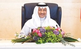 سمو رئيس الوزراء الشيخ جابر المبارك مترئسا اجتماع المجلس﻿