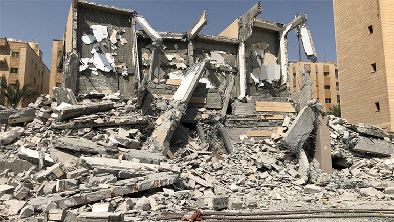 انهيار عمارة «هدام» يتلف 5 مركبات بالمهبولة