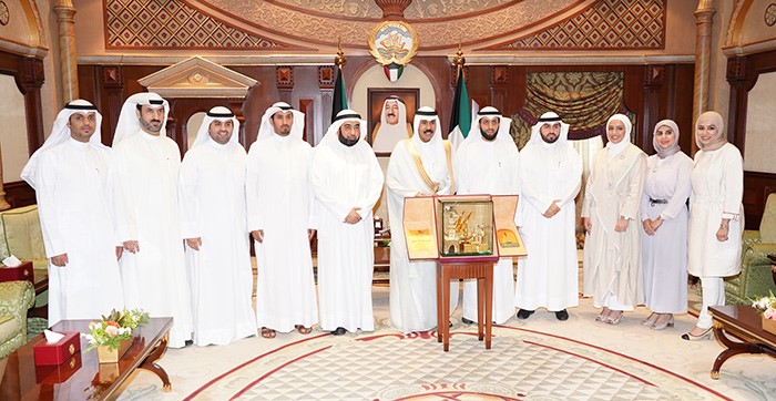 نائب الأمير استقبل رئيس وأعضاء مجلس إدارة جمعية المعلمين: دور كبير ومسؤوليات جسام للمعلم في ترسيخ القيم الفاضلة بين الطلبة