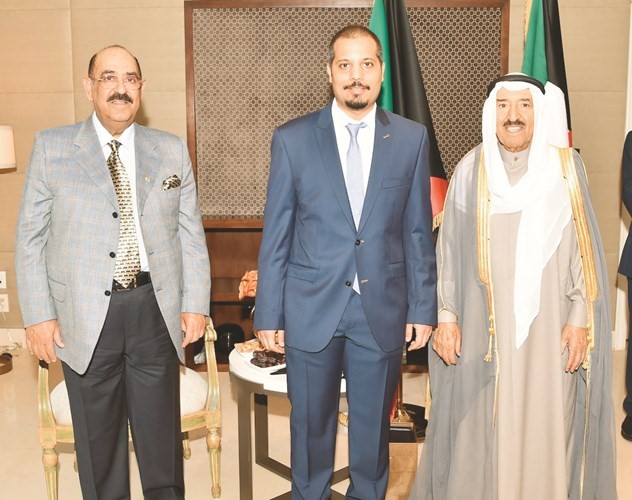 الأمير استقبل أهالي أعضاء السفارة والمكاتب المعتمدة لدى الولايات المتحدة