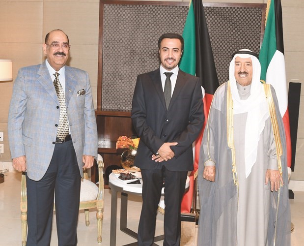 الأمير استقبل أهالي أعضاء السفارة والمكاتب المعتمدة لدى الولايات المتحدة