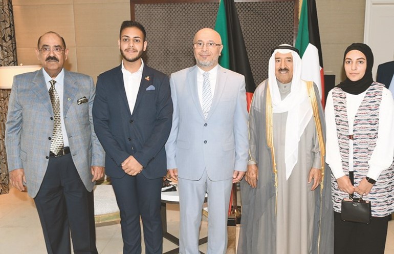 الأمير استقبل أهالي أعضاء السفارة والمكاتب المعتمدة لدى الولايات المتحدة