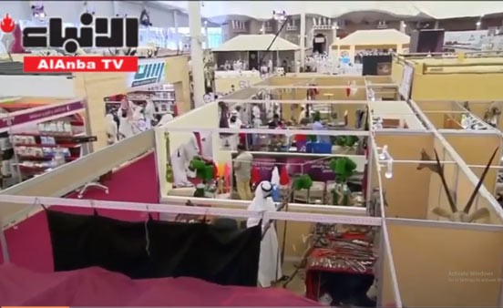بالفيديو.. صقور العالم تحط رحالها في الدوحة بمعرض "كتارا للصقور" بمشاركة كويتية