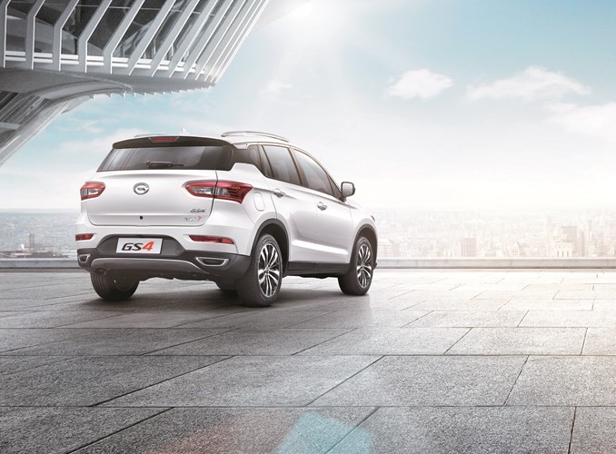 «المطوع والقاضي» تطلق GAC GS4 2019
