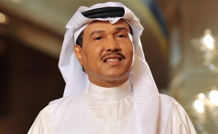 بالفيديو.. من جديد.. محمد عبده يغازل مذيعة العربية