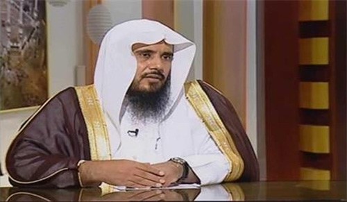 بالفيديو.. داعية سعودي: يجوز استمرار الموظف الذي حصل على شهادته بالغش في عمله بشرطين.. أن يحسن مستواه ويعلن توبته !