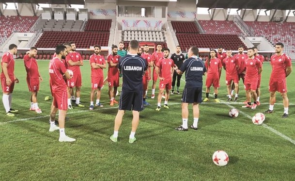 من تدريب المنتخب اللبناني في ملعب الملك عبدالله في عمان﻿