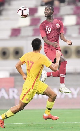 المعز علي صاحب هدف الفوز في لقاء قطر والصين﻿