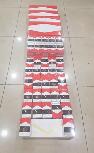 السجائر المهربة بعد ضبطها﻿