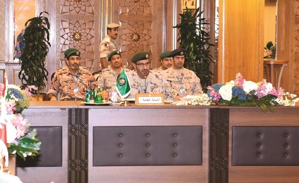 اللواء الركن أحمد آل علي لدى مشاركته بالاجتماع﻿