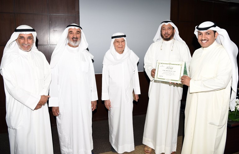 د.المعتوق مكرما الناشط الحصينان