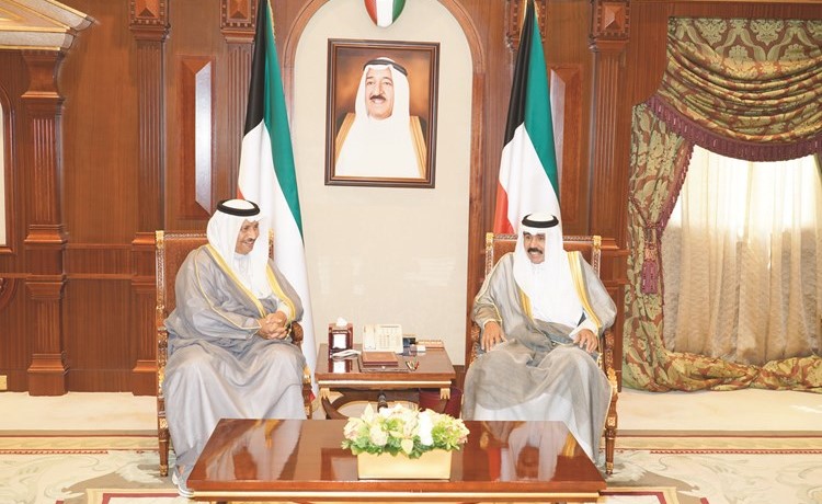 سمو ولي العهد الشيخ نواف الاحمد مستقبلا سمو رئيس الوزراء الشيخ جابرالمبارك ﻿