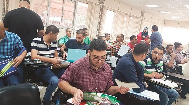 جانب من المعلمين الجدد﻿