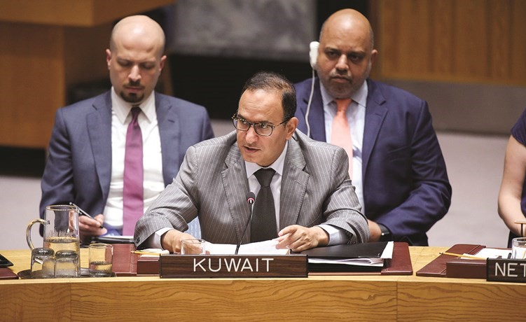 السفير منصور العتيبي﻿