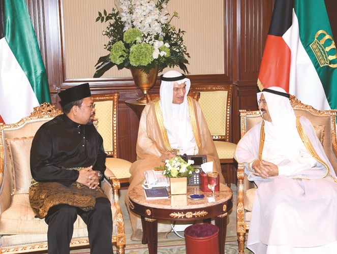 صاحب السمو مستقبلا سفير ماليزيا ﻿