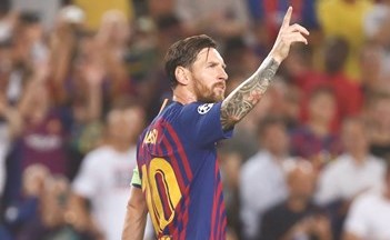 ليونيل ميسي قائد برشلونة﻿