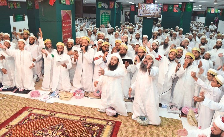 جانب من مجلس أبناء طائفة البهرة في المركز البرهاني﻿