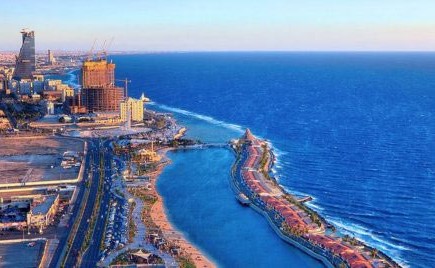 خادمة تلقى بنفسها من الطابق الثالث في جدة.. ثم كانت المفاجأة
