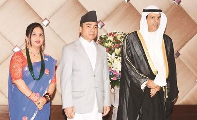 السفير علي السعيد مع سفير نيبال وحرمه	(محمد هاشم)﻿