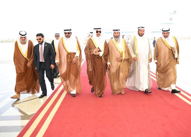 رئيس مجلس الأمة مرزوق الغانم يعود إلى البلاد بعد اختتام زيارته الرسمية لأذربيجان