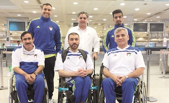وفد المعاقين قبل المغادرة﻿