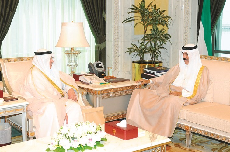 سمو ولي العهد الشيخ نواف الأحمد مستقبلا الشيخ خالد الجراح ﻿