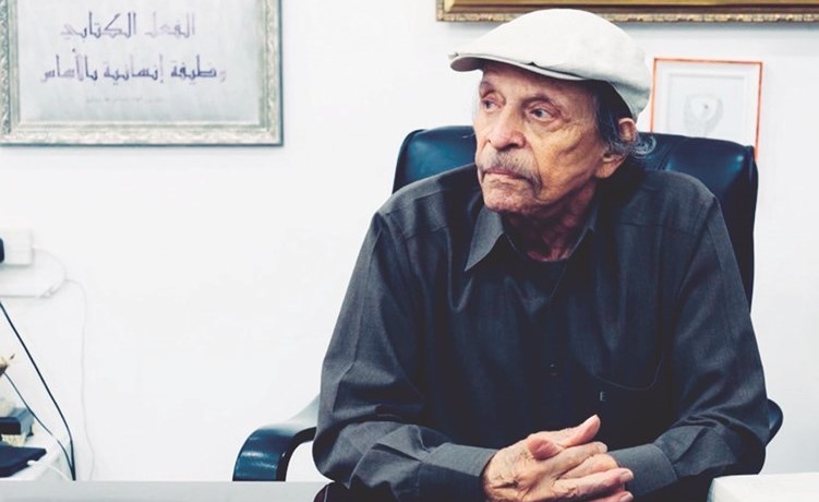 مؤسس الرواية الكويتية .. وداعاً