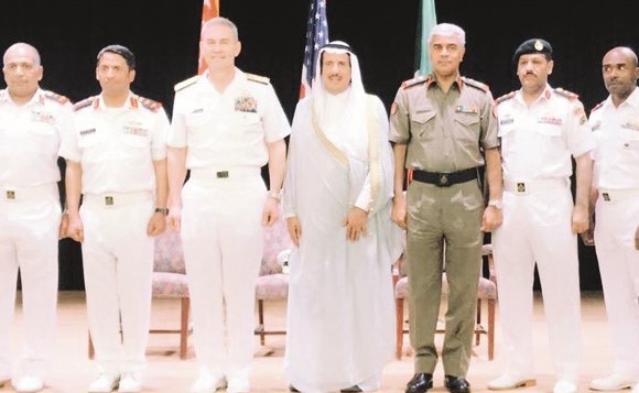 السفير الشيخ عزام الصباح خلال الاحتفال بتولي الكويت قوة الواجب البحرية ﻿