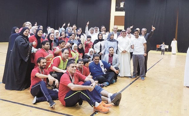المشاركون في احتفال نادي الطموح بمركز شباب العارضية﻿