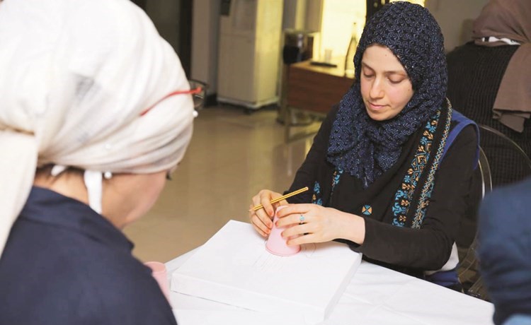 «KIB» يرعى ورشة عمل «التأمل عبر الرسم» لمرضى السرطان