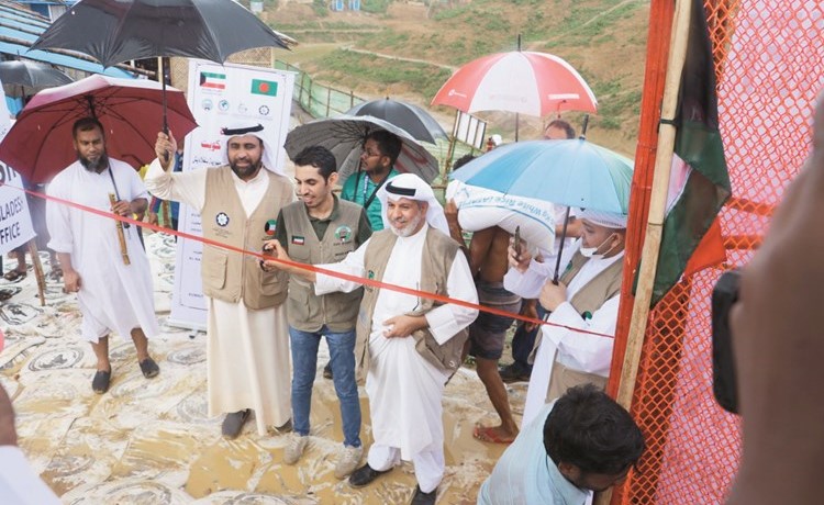 قص شريط افتتاح القرية ﻿