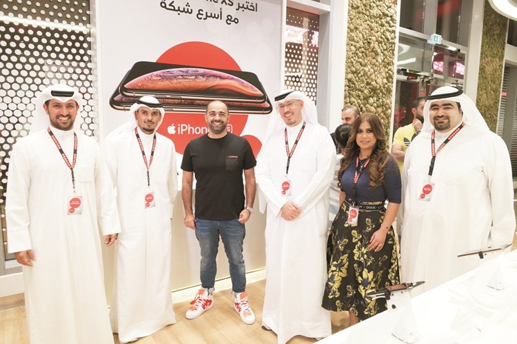 فريق Ooredoo مع حمد قلم ﻿