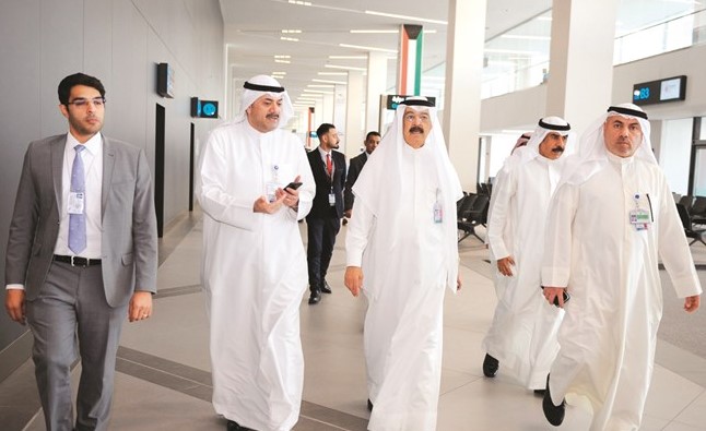 الجاسم والإدارة التنفيذية لـ الكويتية في جولة خلال تدشين أولى الرحلات إلى دول الخليج من T4﻿