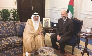 د.عمر الرزاز مستقبلا السفير عزيز الديحاني﻿