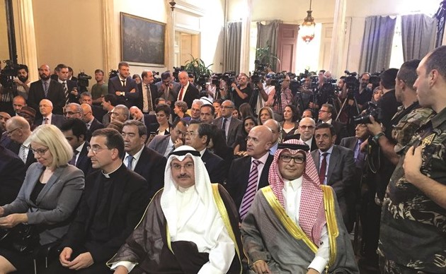 السفراء والديبلوماسيون يتقدهم سفيرنا عبد العال القناعي والقائم باعمال السفارة السعودية وليد البخاري يستمعون إلى كلمة الوزير جبران باسيل ﻿﻿حول الادعاءات الإسرائيلية 	(محمود الطويل)﻿