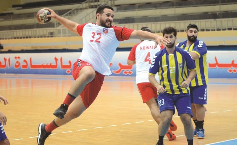  نجم دائرة الكويت عبدالرحمن البالول مستغلا ثغرات الساحل ﻿